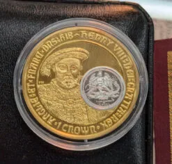 2009 Isle of Man - King Henry the 8th Gold Crown. 1 oz Pure Gold, 1/20th Platinum. With boxes and papers.